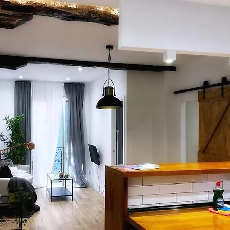 Apartamento Con Encanto En Casco Viejo De Bilbao *