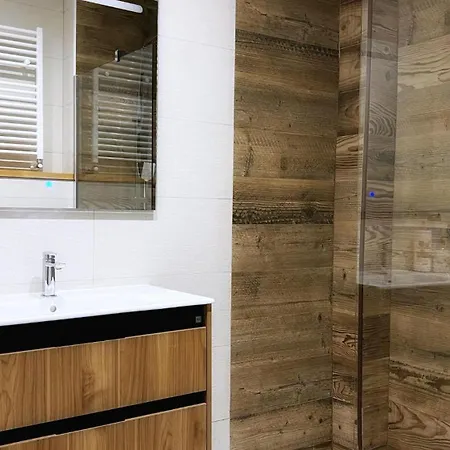 Апартаменти Apartamento Con Encanto En Casco Viejo De Bilbao