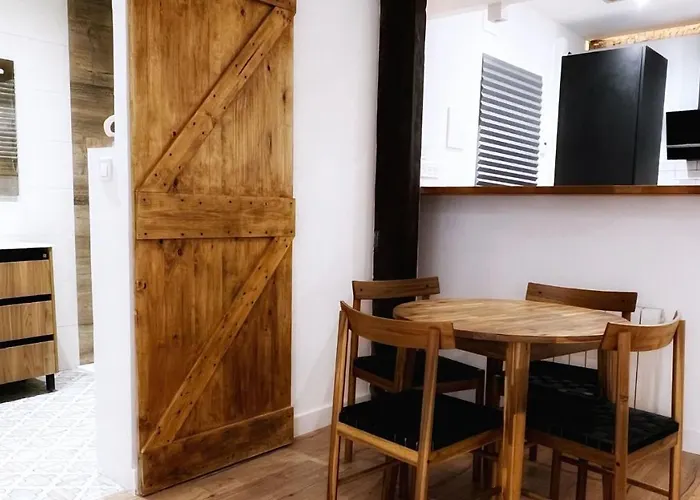 Apartment Ronda Con Balcon Casco Viejo *