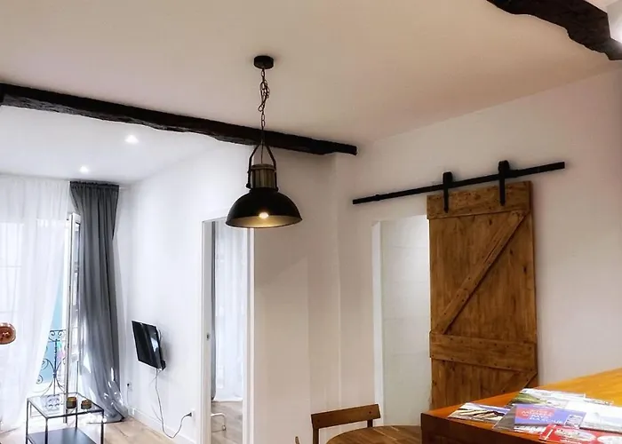 Ronda Con Balcon Casco Viejo Apartment